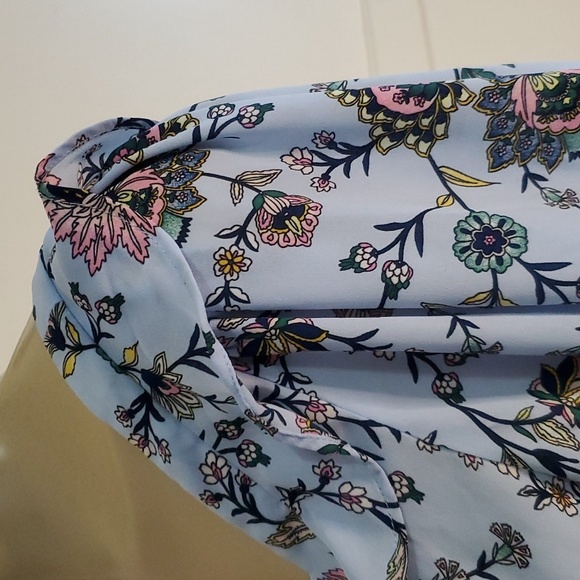 Banana Republic Factory Women’s Blue Floral Print Ruffle Peasant Top Size S - Picture 4 of 10
